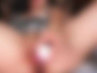 EmilyJhonsonn's Live Sex Cam Show