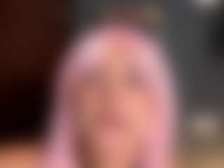 EmilyJhonsonn MILF webcam performer live streaming