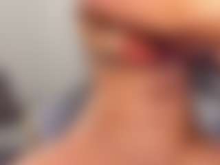 Live cam show with Your Asian porn kitty - Curvy on SquirtSoMuch