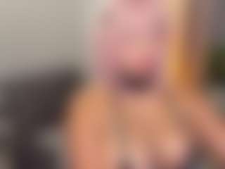 Live cam show with Your Asian porn kitty - Blowjob on slutload