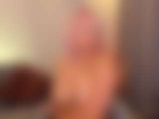 Your Asian porn kitty's Live Sex Cam Show