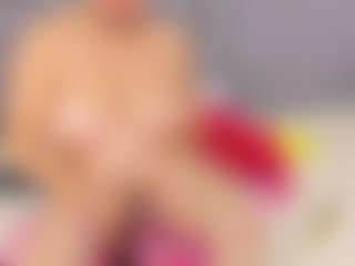 Live cam show with Angie Will - Dildo Or Vibrator on Gym Cam Girls