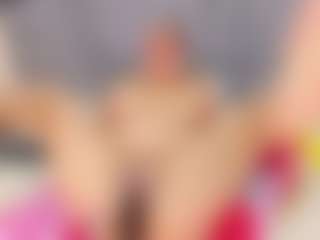 Live cam show with Angie Will - Mature on MyBangCams