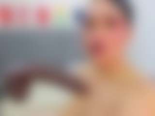 Live cam show with Angie Will - Gamer Mature on Dolls Live