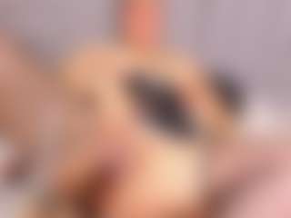 Live cam show with Angie Will - Milk on Livezox