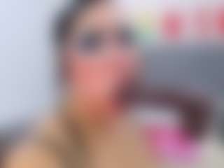 Live cam show with Angie Will - Facial on Camming Site