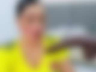 Live cam show with Angie Will - Public MILF on sexylive.show