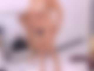 Live cam show with Angie Will - Mature on livesuperchat.net