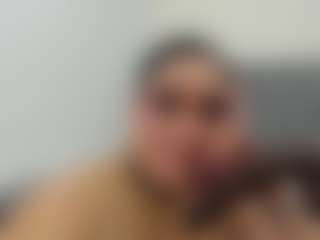 Live cam show with Angie Will - Sucking on Camsoda