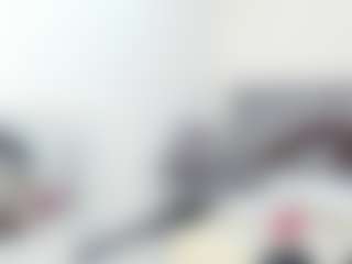 Live cam show with Angie Will - Public Mature on CamSodaAdn