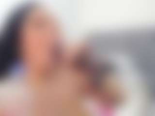 Live cam show with Angie Will - Smoking on Hubzter Live