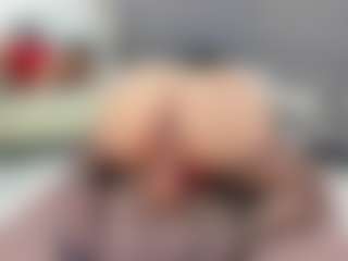 Live cam show with Angie Will - Tease Mature on madthumbs
