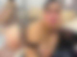 Live cam show with Angie Will - Big Tits on Camversity