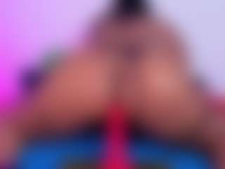 Live cam show with louisenails - Amateur on Fapmatic.com