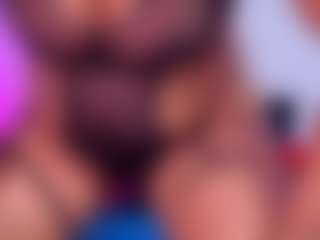 Live cam show with louisenails - Ebony on AdultVida.com