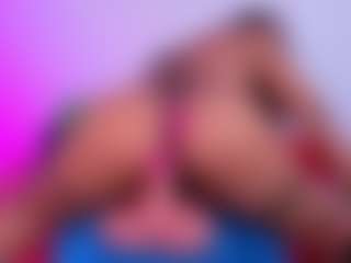 Live cam show with louisenails - Ebony on Soda Cam | colombia