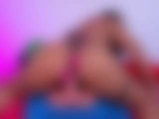 Live cam show with louisenails - Blowjob on Soda Cam