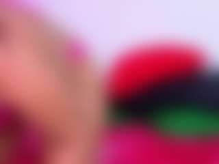 Live cam show with louisenails - Middle Aged on fuklive.com