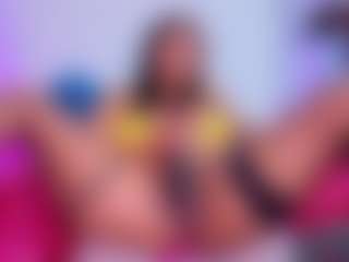 louisenails's Live Sex Cam Show