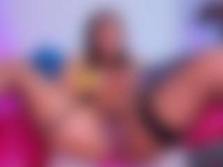 louisenails's Live Sex Cam Show