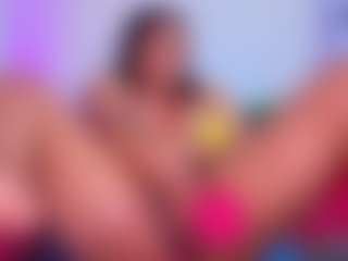 louisenails's Live Sex Cam Show