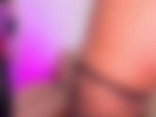 Live cam show with louisenails - Doggy Style on Free Soda