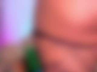 louisenails's Live Sex Cam Show