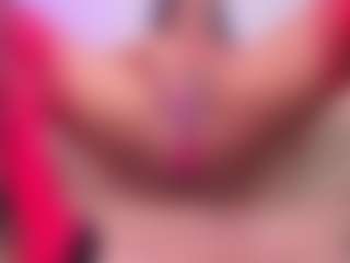 louisenails's Live Sex Cam Show