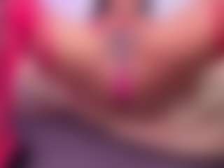 louisenails's Live Sex Cam Show