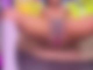 Live cam show with louisenails - Mature Middle Aged on Free Soda