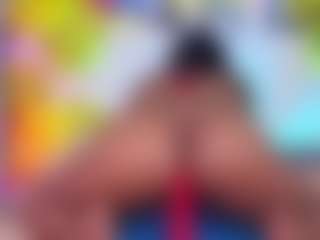 louisenails's Live Sex Cam Show