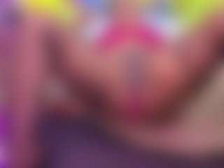 louisenails's Live Sex Cam Show