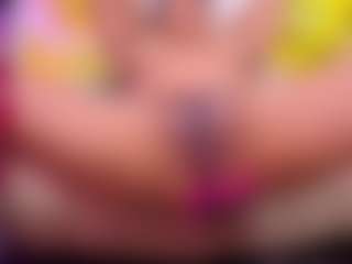 louisenails's Live Sex Cam Show