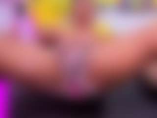 Live cam show with louisenails - Sexwebcam Mature on xxxlivecams.org