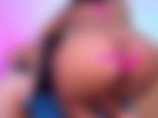 louisenails's Live Sex Cam Show