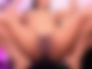 louisenails's Live Sex Cam Show