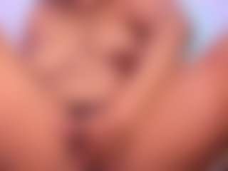 louisenails's Live Sex Cam Show