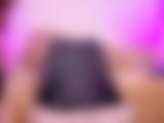 louisenails's Live Sex Cam Show