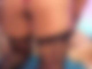 Live cam show with louisenails - Control on Dolls Live