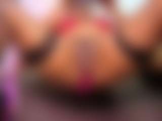 louisenails's Live Sex Cam Show