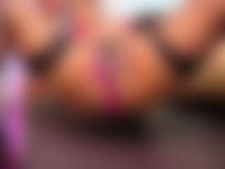 Live cam show with louisenails - Control on livesuperchat.net
