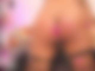 louisenails's Live Sex Cam Show