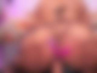 Live cam show with louisenails - Black MILF on Nude Chat * 1 On 1 Webcam Sex * Live Cam Show