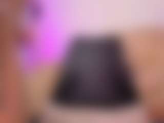 Live cam show with louisenails - Small Tits Mature on CamClone
