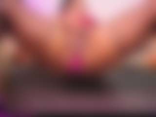 louisenails's Live Sex Cam Show
