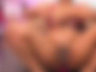 louisenails's Live Sex Cam Show