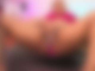 louisenails's Live Sex Cam Show