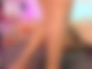 Live cam show with louisenails - Mature on Soda Cam