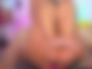 louisenails's Live Sex Cam Show