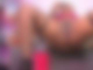 louisenails's Live Sex Cam Show